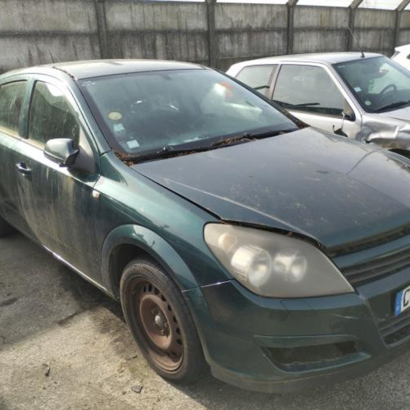 Reservoir essence OPEL ASTRA H Photo n°2