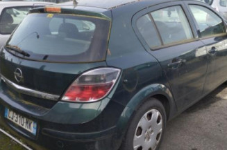 Reservoir essence OPEL ASTRA H