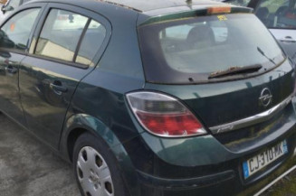 Reservoir essence OPEL ASTRA H