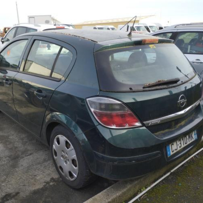 Reservoir essence OPEL ASTRA H Photo n°4