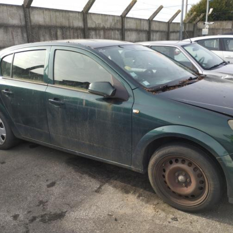 Reservoir essence OPEL ASTRA H Photo n°7