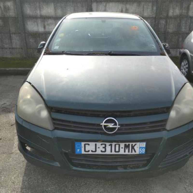 Reservoir essence OPEL ASTRA H Photo n°8