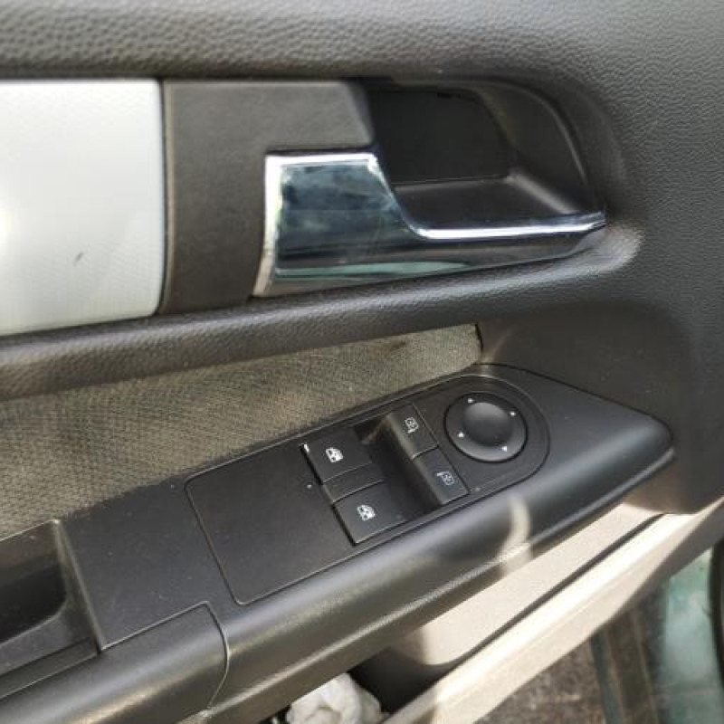 Reservoir essence OPEL ASTRA H Photo n°10