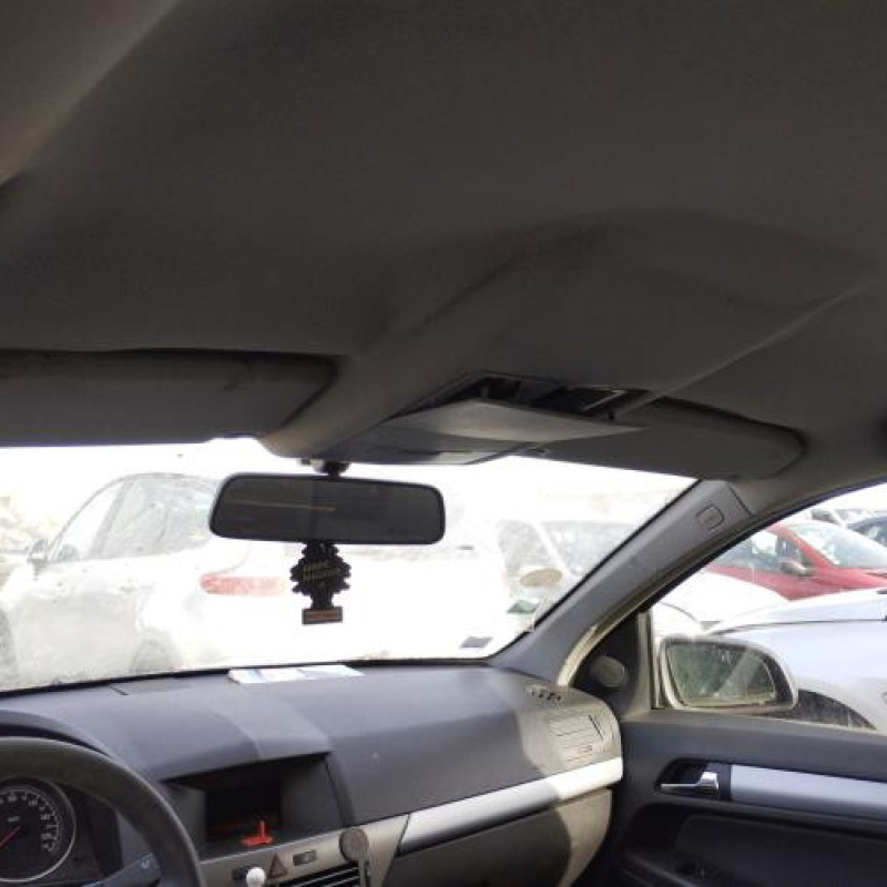 Reservoir essence OPEL ASTRA H Photo n°14