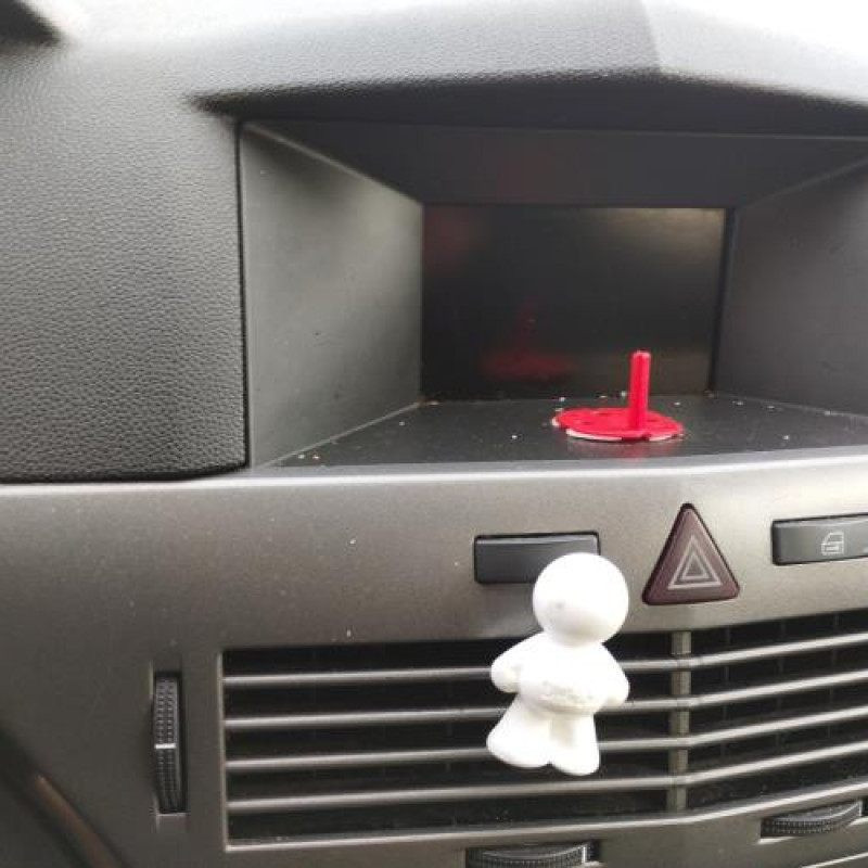 Reservoir essence OPEL ASTRA H Photo n°16