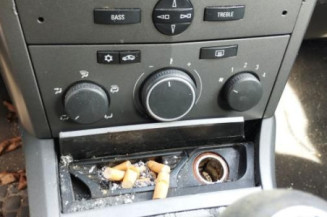 Reservoir essence OPEL ASTRA H