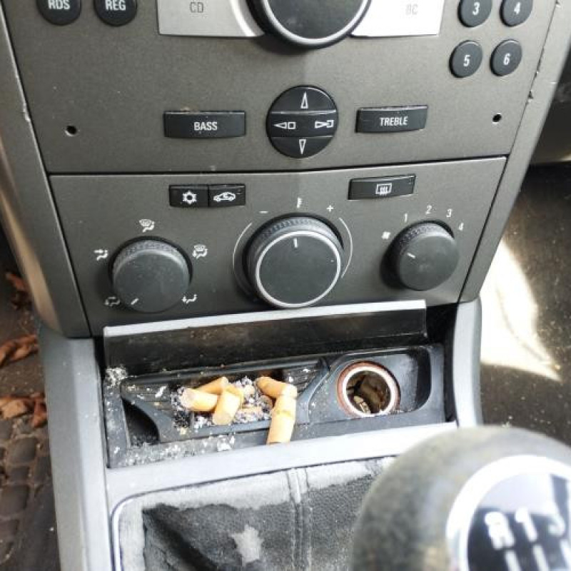 Reservoir essence OPEL ASTRA H Photo n°18