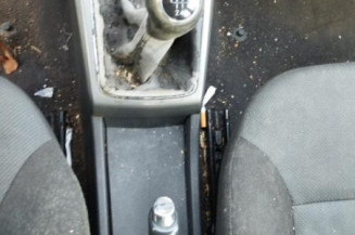 Reservoir essence OPEL ASTRA H