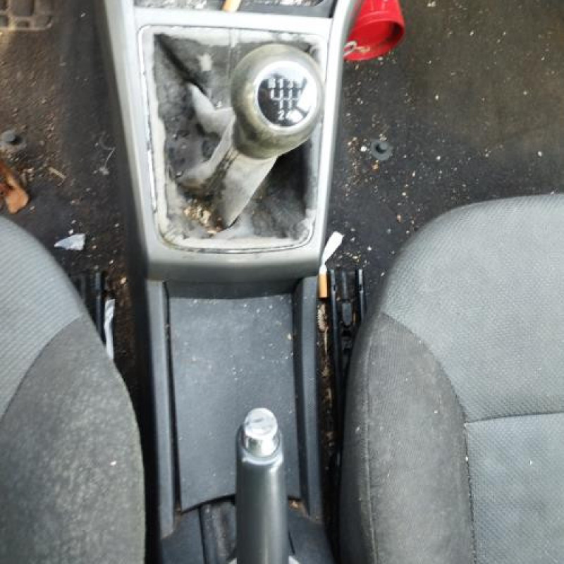 Reservoir essence OPEL ASTRA H Photo n°19