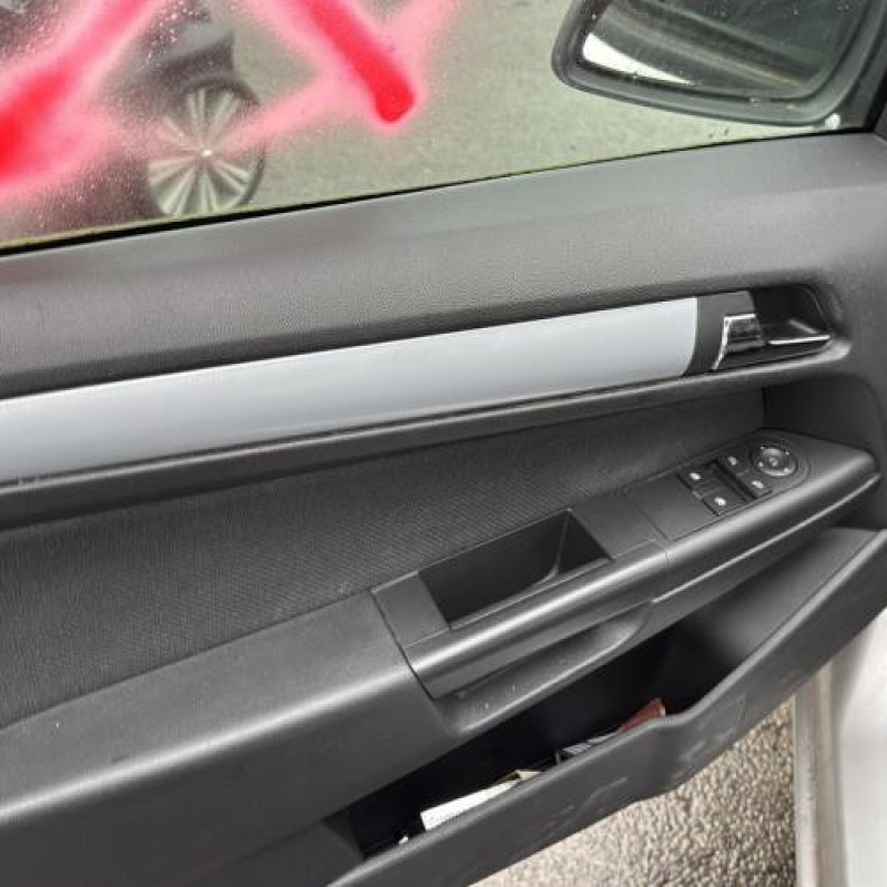 Reservoir essence OPEL ASTRA H Photo n°13