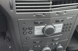 Reservoir essence OPEL ASTRA H