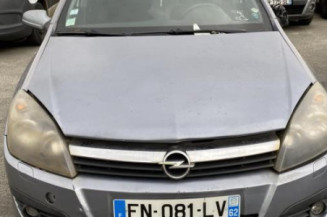 Reservoir essence OPEL ASTRA H