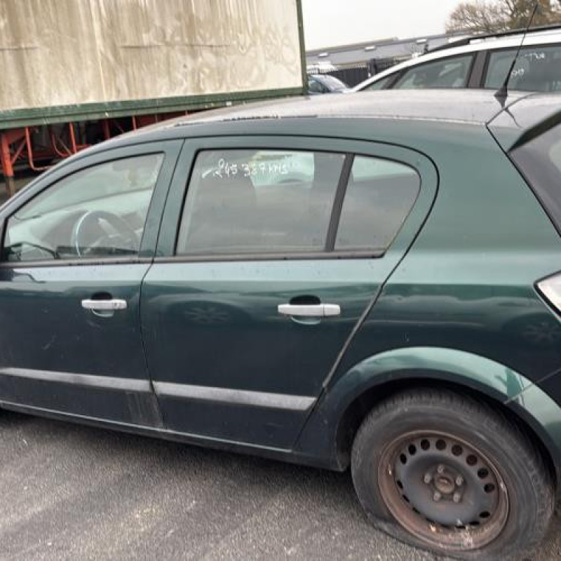 Reservoir essence OPEL ASTRA H Photo n°6