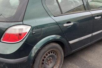 Reservoir essence OPEL ASTRA H