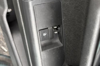 Reservoir essence OPEL ASTRA H