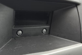 Reservoir essence OPEL ASTRA H