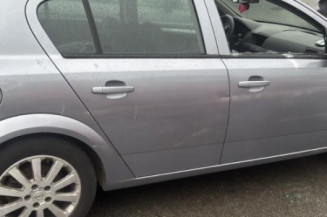 Reservoir essence OPEL ASTRA H