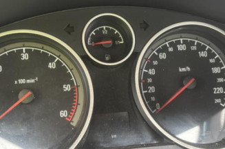 Reservoir essence OPEL ASTRA H