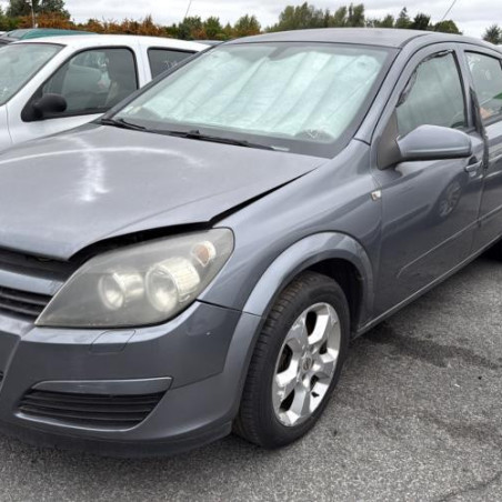 Reservoir essence OPEL ASTRA H Photo n°1