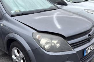 Reservoir essence OPEL ASTRA H