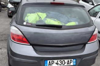 Reservoir essence OPEL ASTRA H