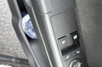 Reservoir essence OPEL ASTRA H