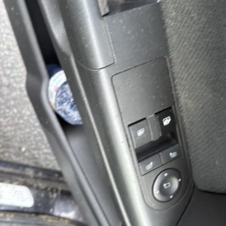 Reservoir essence OPEL ASTRA H