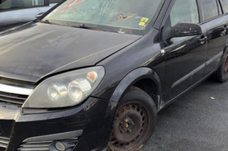 Reservoir essence OPEL ASTRA H