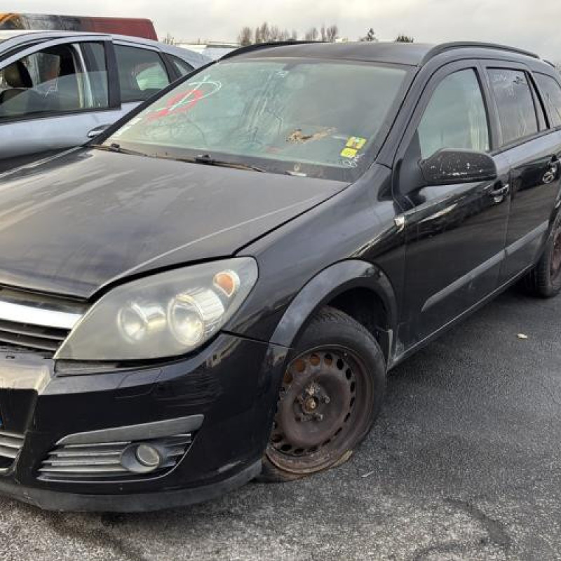 Reservoir essence OPEL ASTRA H Photo n°3