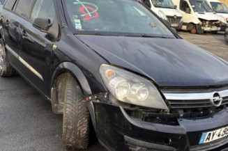 Reservoir essence OPEL ASTRA H