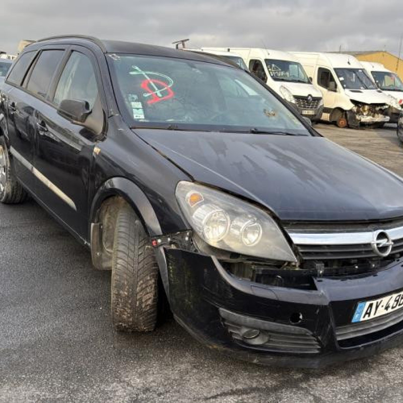 Reservoir essence OPEL ASTRA H Photo n°4