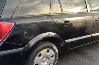 Reservoir essence OPEL ASTRA H