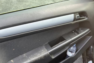 Reservoir essence OPEL ASTRA H