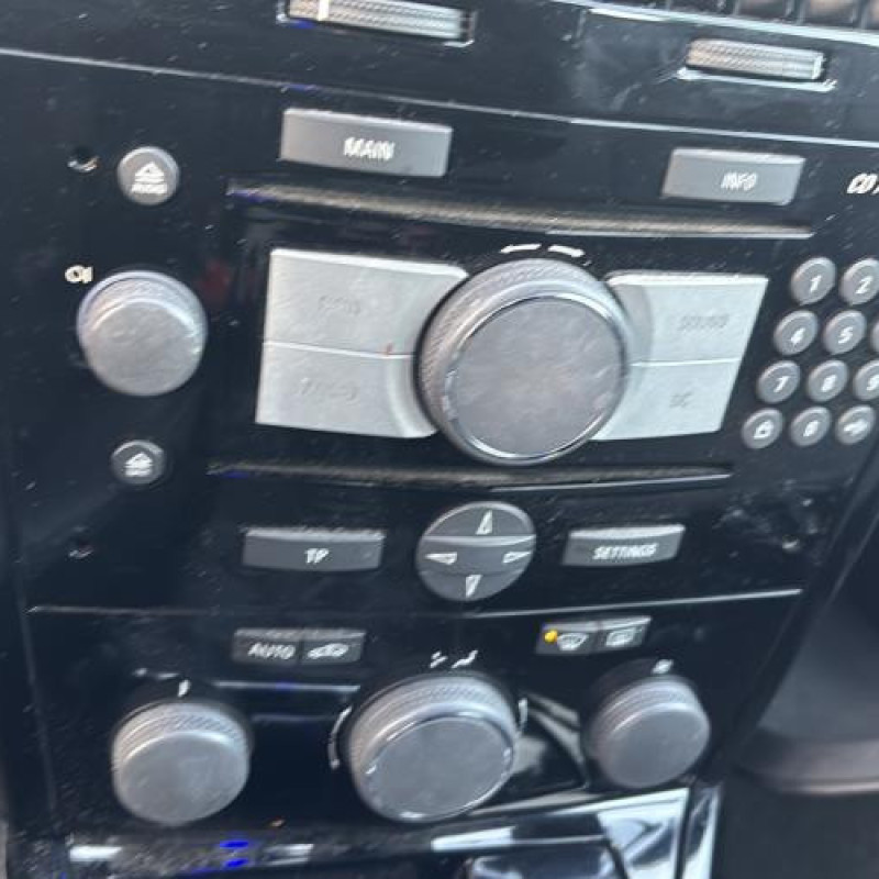 Reservoir essence OPEL ASTRA H Photo n°19