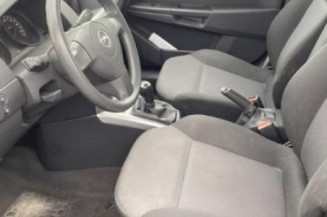 Reservoir essence OPEL ASTRA H