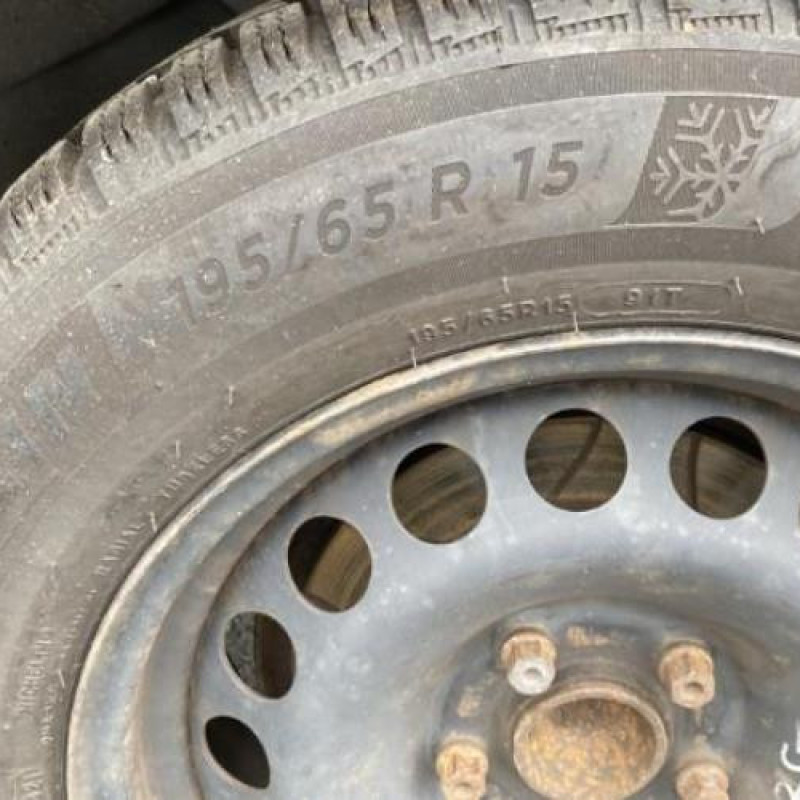 Reservoir essence OPEL ASTRA H Photo n°10