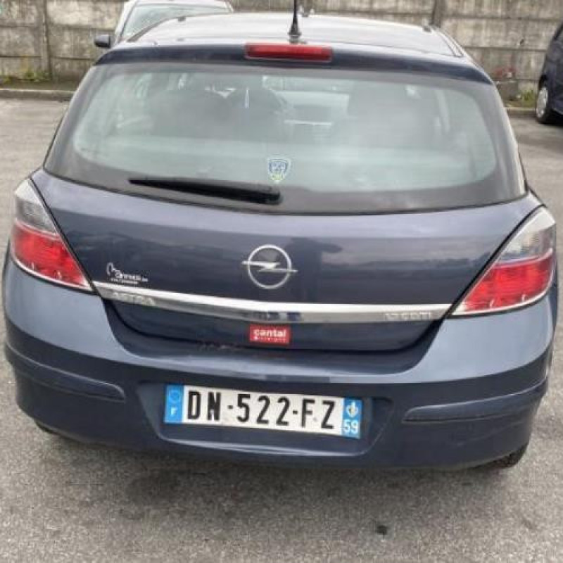 Reservoir essence OPEL ASTRA H Photo n°11