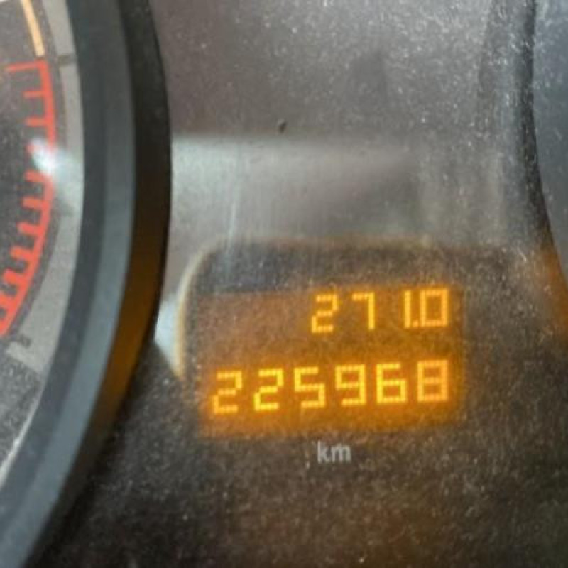 Reservoir essence OPEL ASTRA H Photo n°17