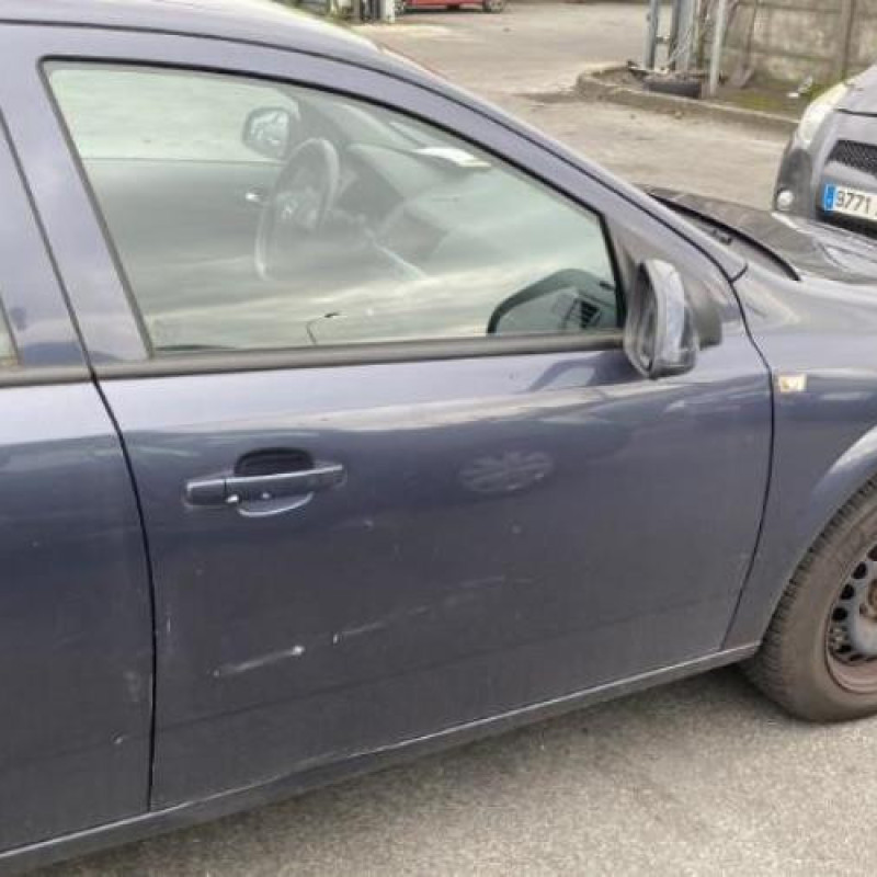 Reservoir essence OPEL ASTRA H Photo n°18