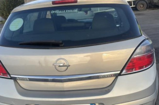 Reservoir essence OPEL ASTRA H