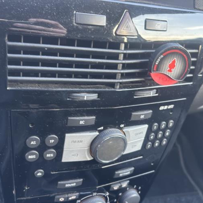 Reservoir essence OPEL ASTRA H Photo n°19