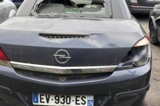 Reservoir essence OPEL ASTRA H