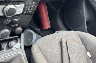 Reservoir essence OPEL ASTRA H