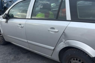 Reservoir essence OPEL ASTRA H