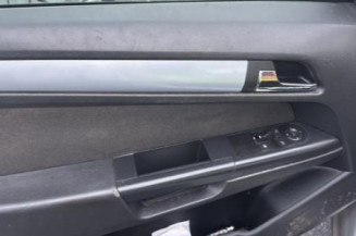 Reservoir essence OPEL ASTRA H