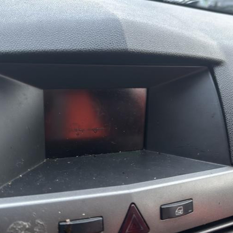 Reservoir essence OPEL ASTRA H Photo n°16