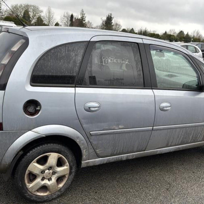 Trappe d'essence OPEL MERIVA A Photo n°6