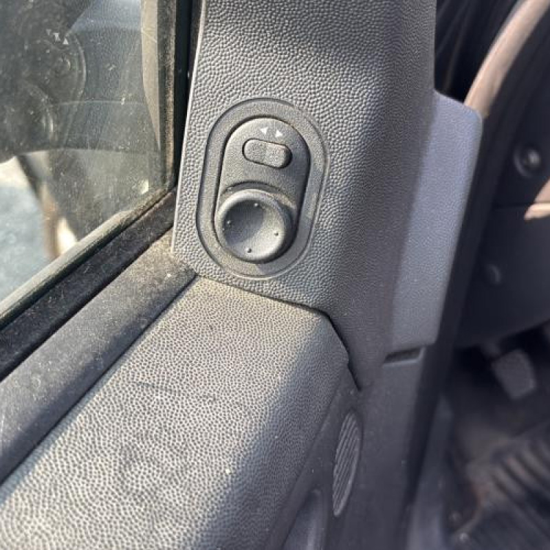 Retroviseur droit OPEL MERIVA A Photo n°11