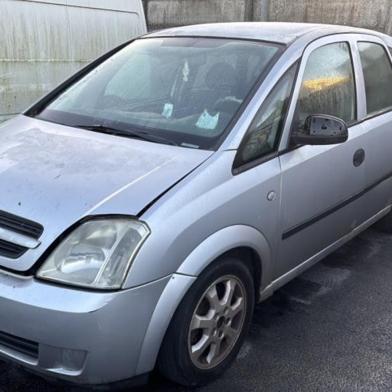 Trappe d'essence OPEL MERIVA A Photo n°1