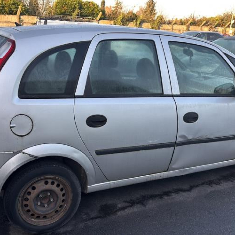 Trappe d'essence OPEL MERIVA A Photo n°7